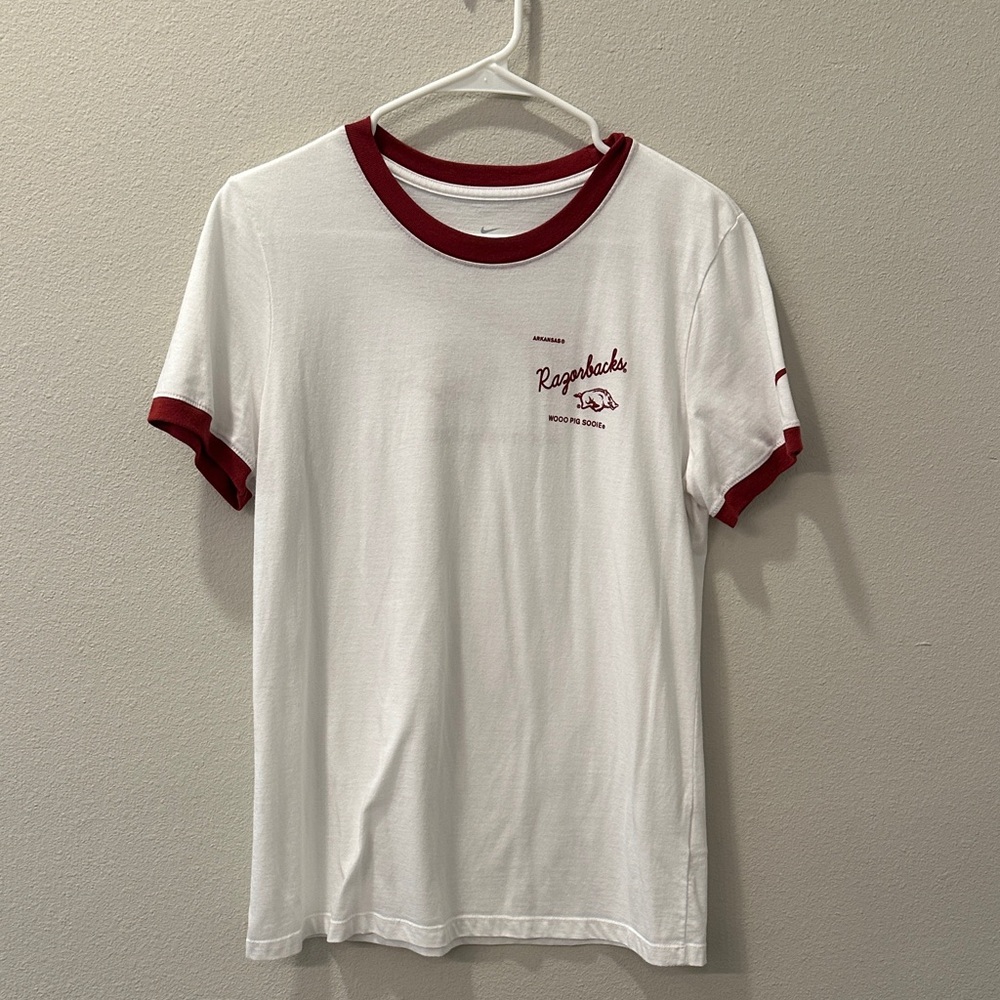 Nike White and Red Short Sleeve Tee